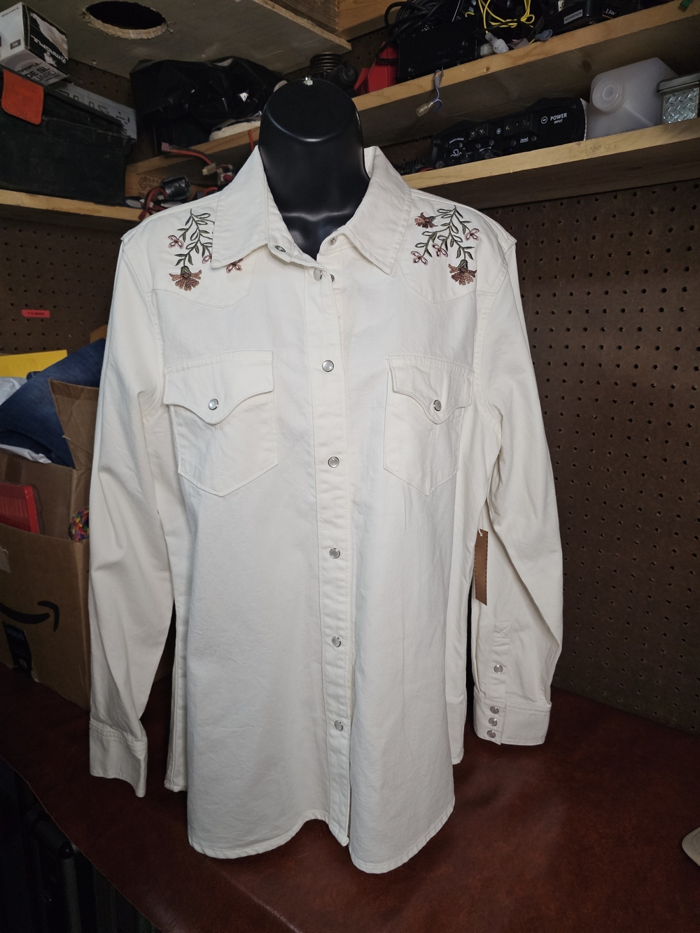 Vintage Threads Long Sleeve Embroidered Denim Shirt Small Beige